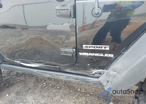 2012 Jeep Wrangler Sport z USA, uszkodzony, nr VIN 1C4AJWAG1CL243402